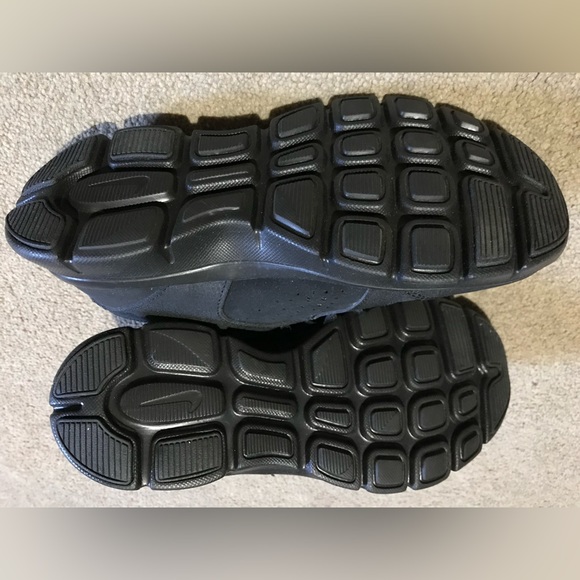 Nike boys shoes size 3.5-new without tag - Picture 2 of 4